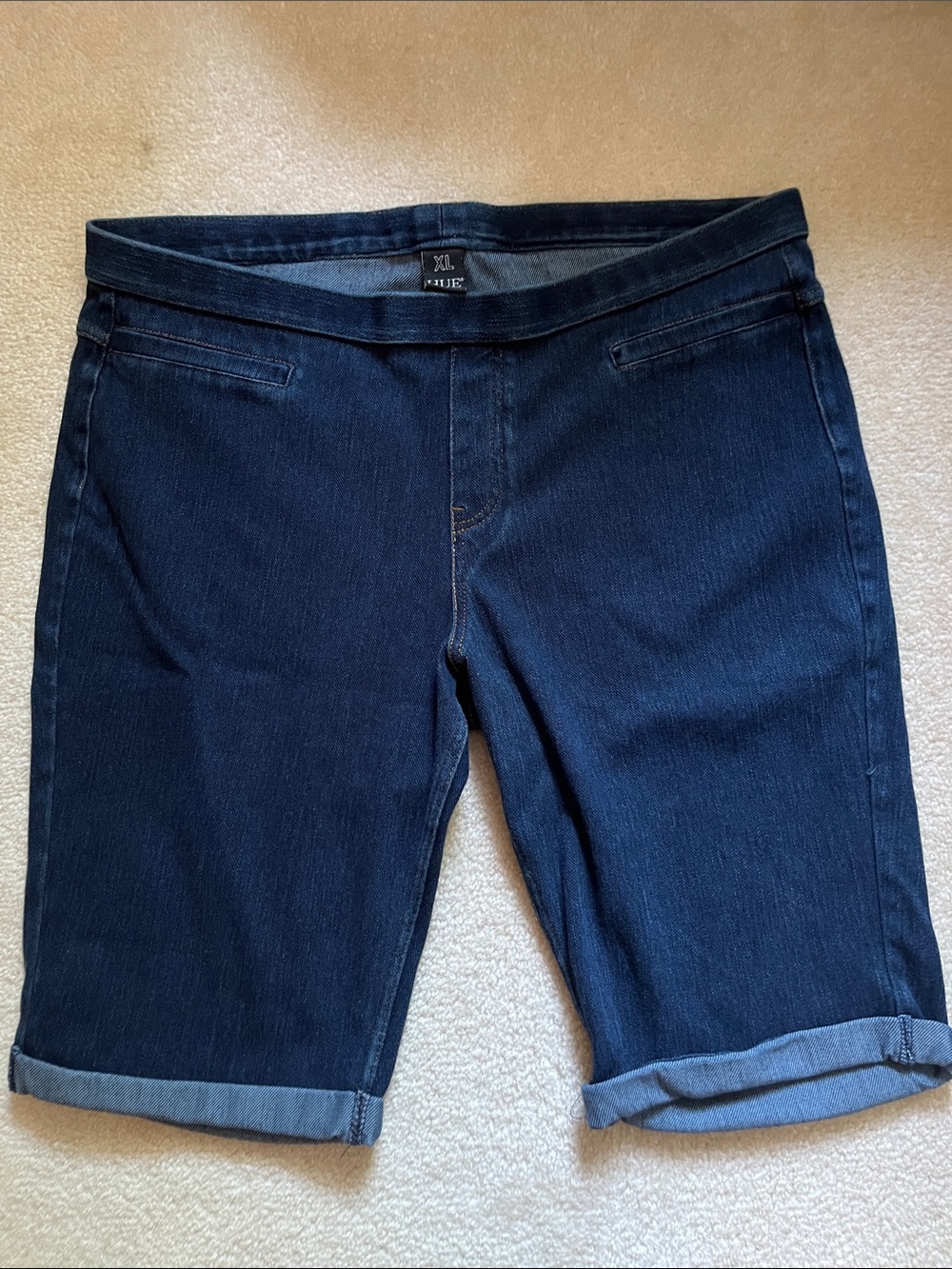 HUE Dark Blue Cuffed Bermuda Jean Shorts szXL